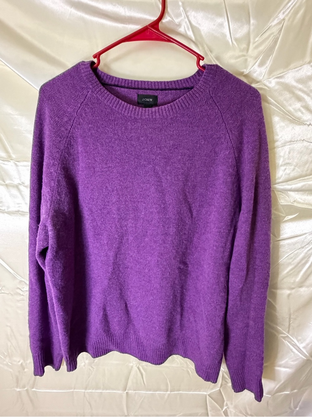 J.Crew Womens M 100% Lambswool Sweater Purple Crewneck Raglan Wool Pullover